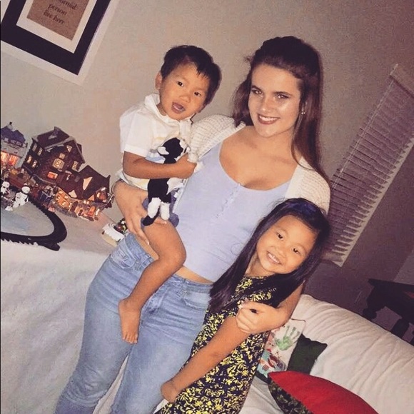 Meet your Posher, Kylie - Picture 2 of 8